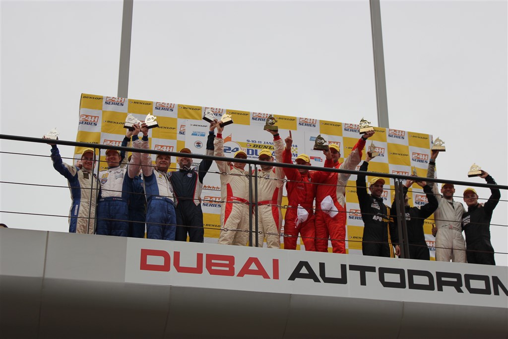 AD-Racing blev nummer 1 og 2 i klasse A2 i Dubai.